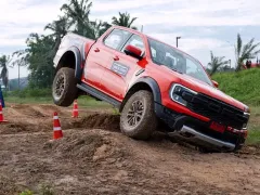 ฟอร์ด จัดกิจกรรม King of Tough สนามสุดท้ายสุราษฯ โชว์จัดเต็มสมรรถนะ Ford Ranger Raptor ปี 2024