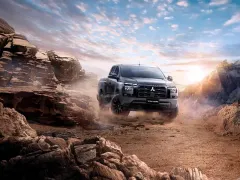 Mitsubishi Triton ปี 2025 ไมเนอร์เชนจ์ ปรับ Plus Ultra ดุใกล้เคียง ATHLETE เพิ่มรุ่น 4 ประตูเตี้ย พร้อมราคาจำหน่ายทั้ง 13 รุ่นย่อย