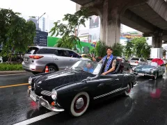 ประมวลภาพ รถโบราณร่วมขบวน Love Pride Parade 2025