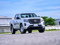 Nissan Navara 2025 เปิดตัว 3 รุ่นย่อยใหม่ ยกสูงล้อกระทะ ตั้งราคาให้เป็นกระบะสุดคุ้ม