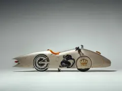 Royal Enfield Custom World ส่องรถคัสตอมสุดเท่ 4 คัน ไฮไลท์เท่ๆ จากงาน Wheels & Waves 2025