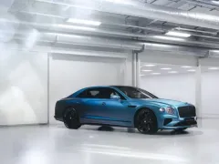 เบนท์ลีย์ มอเตอร์ส เปิดตัว Flying Spur ‘Ombré’ คันแรกกับออปชันทำสีสุดเอ็กซ์คลูซีฟที่มีมูลค่าสูงที่สุดของแบรนด์