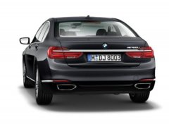  BMW M760Li ปล่อยภาพบั้นท้ายพร้อมติดตั้งขุมพลังจาก Rolls Royce