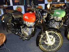  Royal Enfield Classic 350 Redditch ได้จัดแสดงขึ้นที่งาน Surat Auto Expo!!