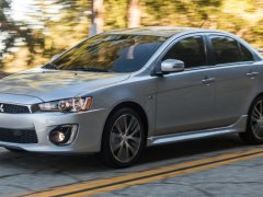  Mitsubishi เผยโฉม 2016 Mitsubishi Lancer Minorchange ใหม่ เพื่อเป็นการกระตุ้นตลาดครั้งใหม่