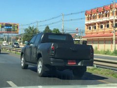  ภาพหลุดทดสอบวิ่ง All New Toyota Hilux Vigo 2015 ถนนมิตรภาพ-เขาใหญ่