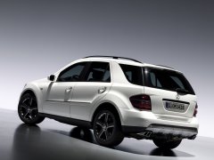  Mercedes-Benz M-Class เตรียม Plug-in Hybrid ชู SUV ประหยัดน้ำมัน
