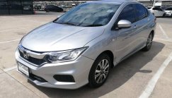 ขาย รถมือสอง 2017 Honda CITY 1.5 V i-VTEC รถเก๋ง 4 ประตู  รถบ้านมือเดียว