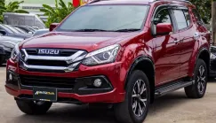 2019 Isuzu Mu X 1.9 DA DVD Navi The Onyx สีแดงเข้มสวยหรูมาก ชุดแต่งจัดเต็ม รถครอบครัว 7 ที่นั่ง