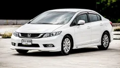 2012 Honda CIVIC 1.8 i-VTEC รถเก๋ง 4 ประตู 
