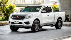 2015 Nissan Navara 2.5 Calibre รถกระบะ 