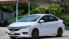 2017 Honda CITY 1.5 i-VTEC รถเก๋ง 4 ประตู 