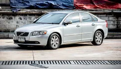 2013 Volvo S40 2 รถเก๋ง 4 ประตู 