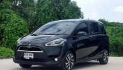 2017 Toyota Sienta 1.5 V รถตู้/MPV 