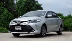2020 Toyota VIOS 1.5 E รถเก๋ง 4 ประตู 
