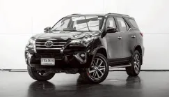 2018 Toyota Fortuner 2.4 V SUV 