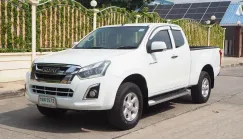 ISUZU D-MAX BLUE POWER SPACECAB HI-LANDER 1.9 DDI Z (MNC) ปี 2017 สภาพนางฟ้า