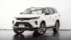 2020 Toyota Fortuner 2.8 Legender  (Black Top) 2WD SUV 