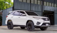 Toyota Fortuner 2.8 V 2WD ปี 2016