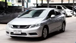 2014 Honda CIVIC 1.8 i-VTEC รถเก๋ง 4 ประตู 