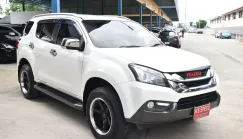 ISUZU Mu-x 3.0 DVD Navi เกียร์ A/T สีขาว
