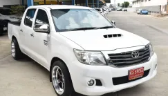 Toyota Vigo 2.5E D-CAB เกียร์ M/T ปี2014 สีขาว