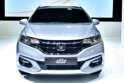 2017 Honda Jazz รุ่นปรับโฉม เพิ่มรุ่นย่อยใหม่ RS ราคาเริ่มต้น 555,000 บาท