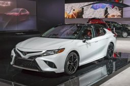 รีวิว Toyota Camry ใหม่ 2018 