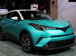 Toyota C-HR ออกสีใหม่