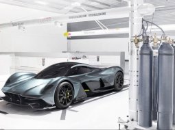 Aston Martin AM-RB 001 มาพร้อมเครื่องยนต์ซุปเปอร์ไฮบริด V12 6.5 ลิตร