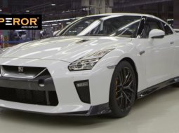 Emperor Import Cars เปิดตลาดรถ New GT-R R35 2017 โฉมใหม่ในเมืองไทย