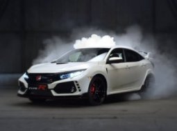 Honda เผย All-New Civic Type-R 2017 สวยหรู ทั้งรูปลักษณ์และขุมพลังใหม่