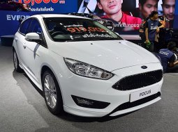 Review Ford Focus Ecoboost Trend 2017 ใหม่ ราคาถูกลงเพียง 919,000 บาท