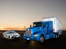 Toyota ที่สุดของรถพลังไฮโดรเจน นำระบบ Fuel-cell ใส่ในรถบรรทุก ใช้น้ำเปล่าเป็นเชื้อเพลิง