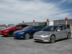 Tesla พลังมอเตอร์ไฟฟ้าเปลี่ยนโลก