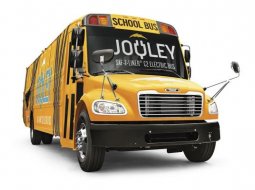 Daimler เปิดตัวรถรับส่งนักเรียนไฟฟ้า “Jouley” รุ่นแรก