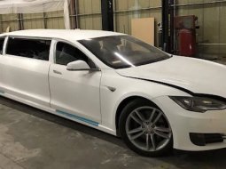 เผยแล้ว Limousine Tesla Model S คันแรกของโลก