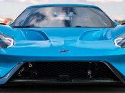 Ford เปลี่ยนสีรถของ “GT Supercar 2017” 