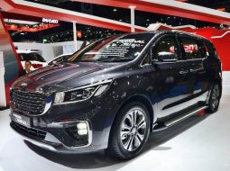 Kia Grand Carnival Facelift ยนตรกรรมใหม่สำหรับรถครอบครัว