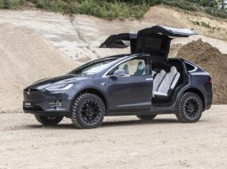 Tesla Model X Delta 4×4 ทำไมรถพลังไฟฟ้าจะลุยไม่ได้