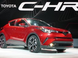 จะซื้อดีใหม? ส่องข้อดีข้อเสียก่อนตัดสินใจซื้อ Toyota C-HR 2018