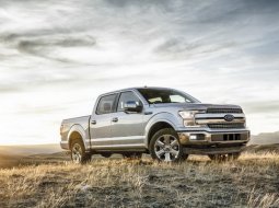 Ford F-150 รถกระบะรุ่นใหญ่เตรียมเพิ่มไลน์รุ่นใช้พลังงานไฟฟ้าอย่างเต็มรูปแบบ