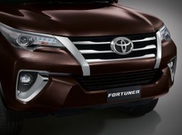 ตลาดรถ Toyota ราคาถูก Toyota Fortuner 2015-2018 มือสองน่าเล่นหรือยัง ?