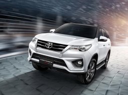 Toyota Fortuner 2017 รถ 7 ที่นั่งมือสองที่น่าซื้อที่สุดในเวลานี้