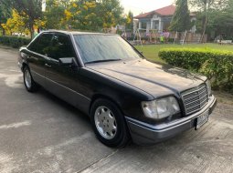 ขายรถ 1995 Mercedes-Benz E220 2.2 รถเก๋ง 4 ประตู 