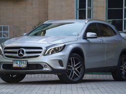 2017 Mercedes-Benz GLA200 1.6 Urban ฟรีดาวน์
