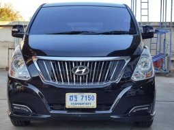 2017 Hyundai H-1 2.5 Elite รถตู้ รถบ้านมือเดียว