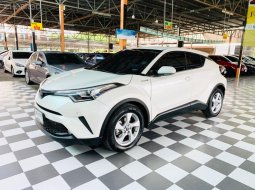2018 Toyota C-HR 1.8 Hybrid SUV รถบ้านแท้