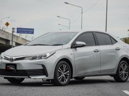 2018 Toyota Corolla Altis 1.8 E รถเก๋ง 4 ประตู 
