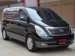 Hyundai Grand Starex 2.5 VIP ปี11 รถบ้านแท้ป้ายขาวดำ ตัวท๊อปสุดออปชั่นเพียบ ฟรีดาวน์ได้